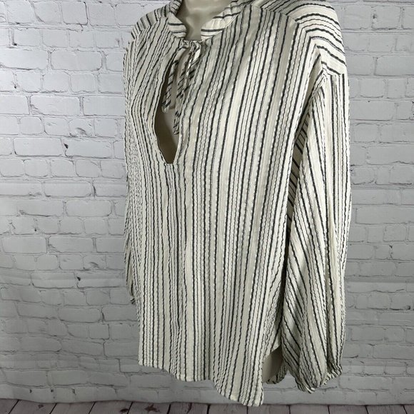 Free People Oversized Cream Gray Stripe Keyhole Neck Boho Bishop Sleeve Top XS - Picture 3 of 9